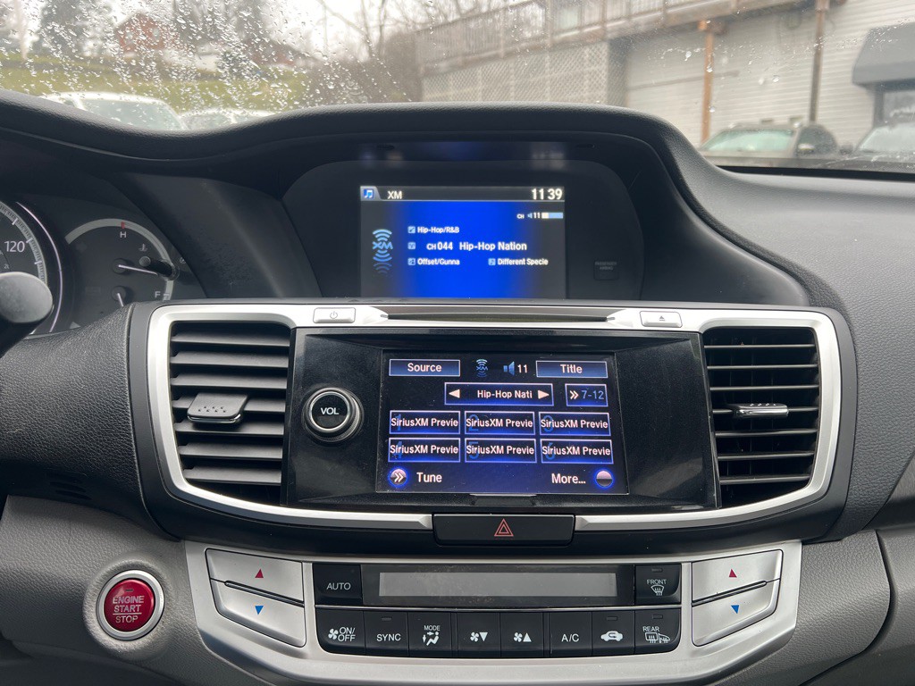 2015 Honda Accord Image 7