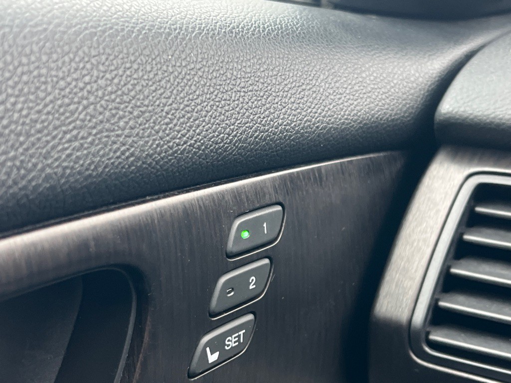 2015 Honda Accord Image 11