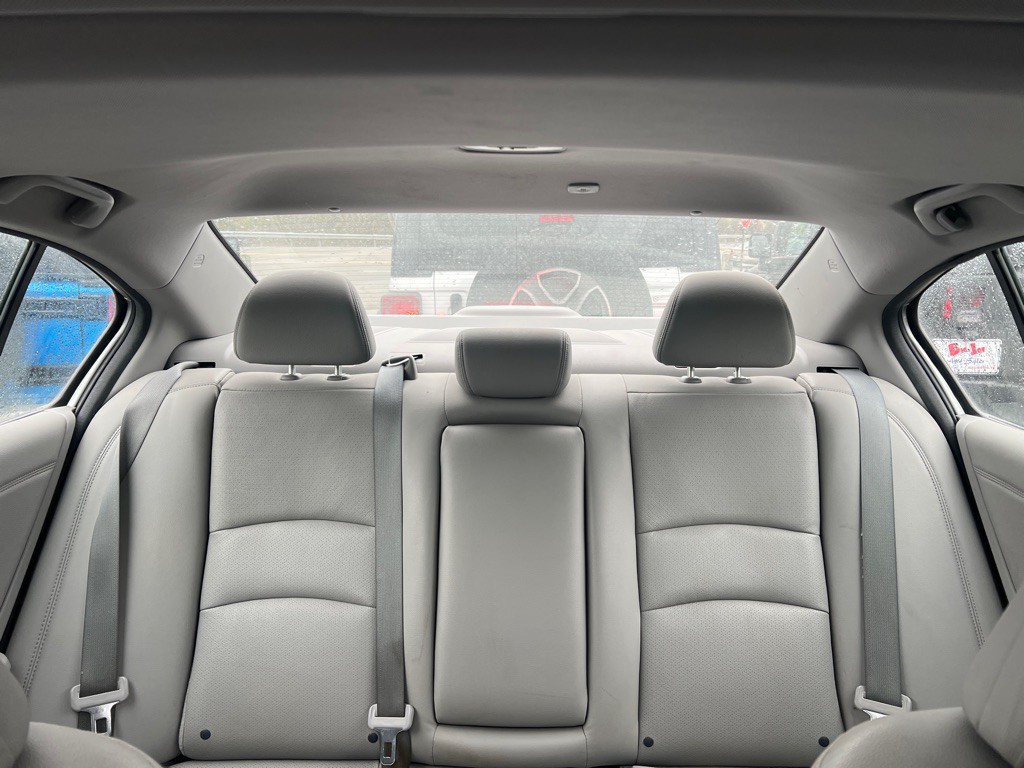 2015 Honda Accord Image 13