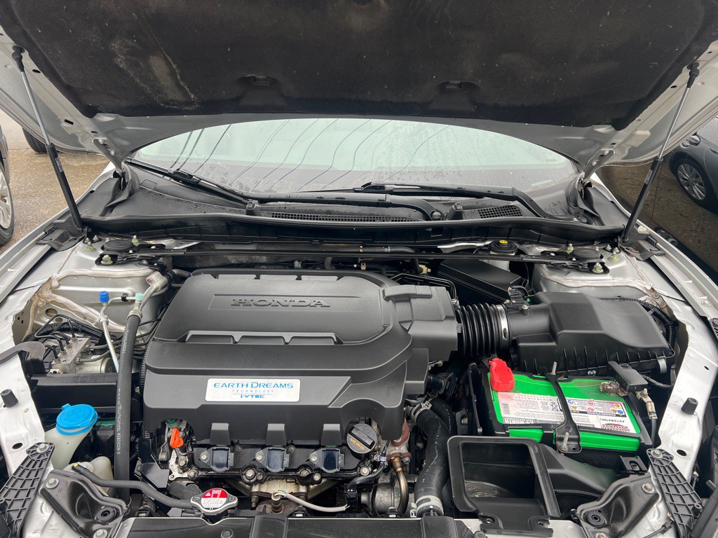 2015 Honda Accord Image 15