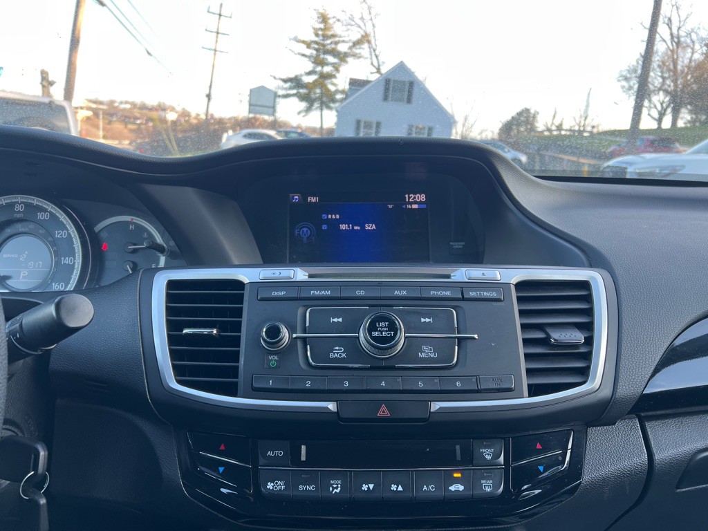 2017 Honda Accord Image 9