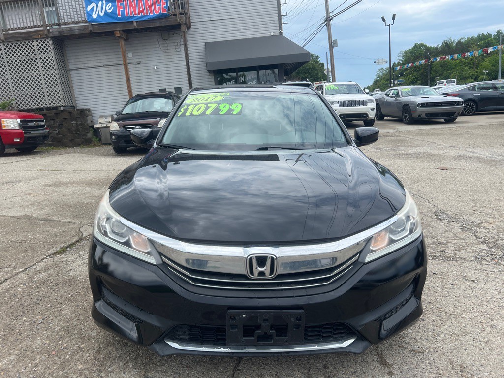 2017 Honda Accord Image 2