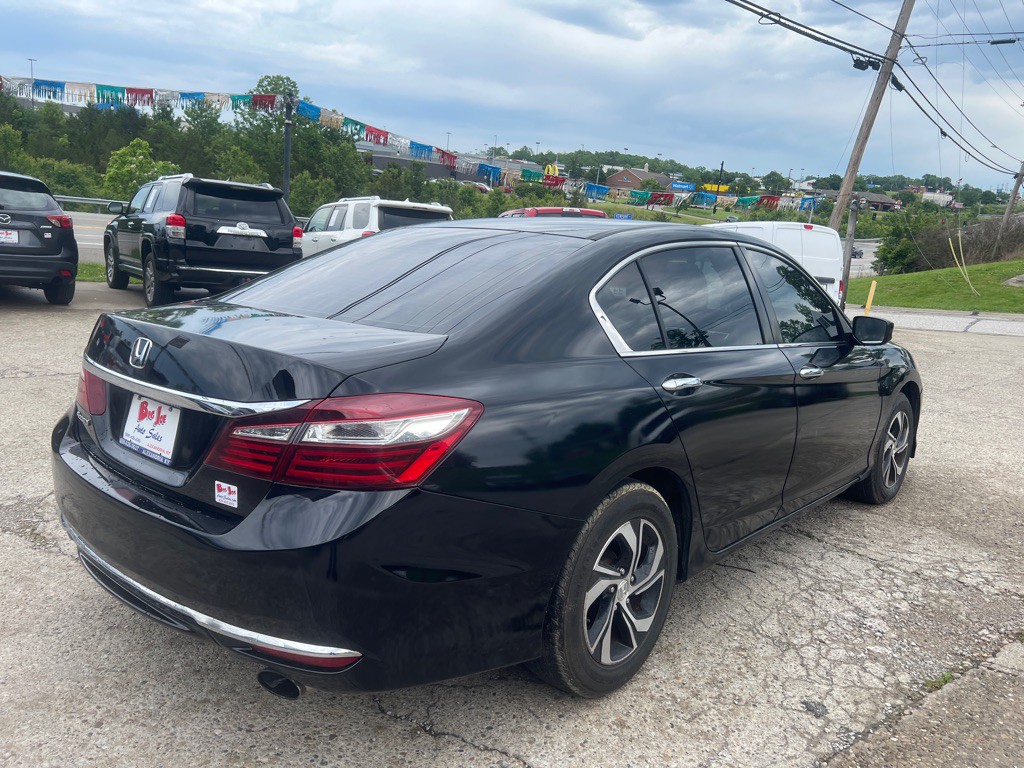 2017 Honda Accord Image 5
