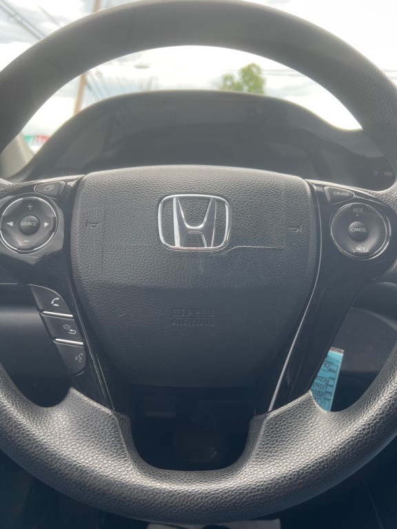 2017 Honda Accord Image 12