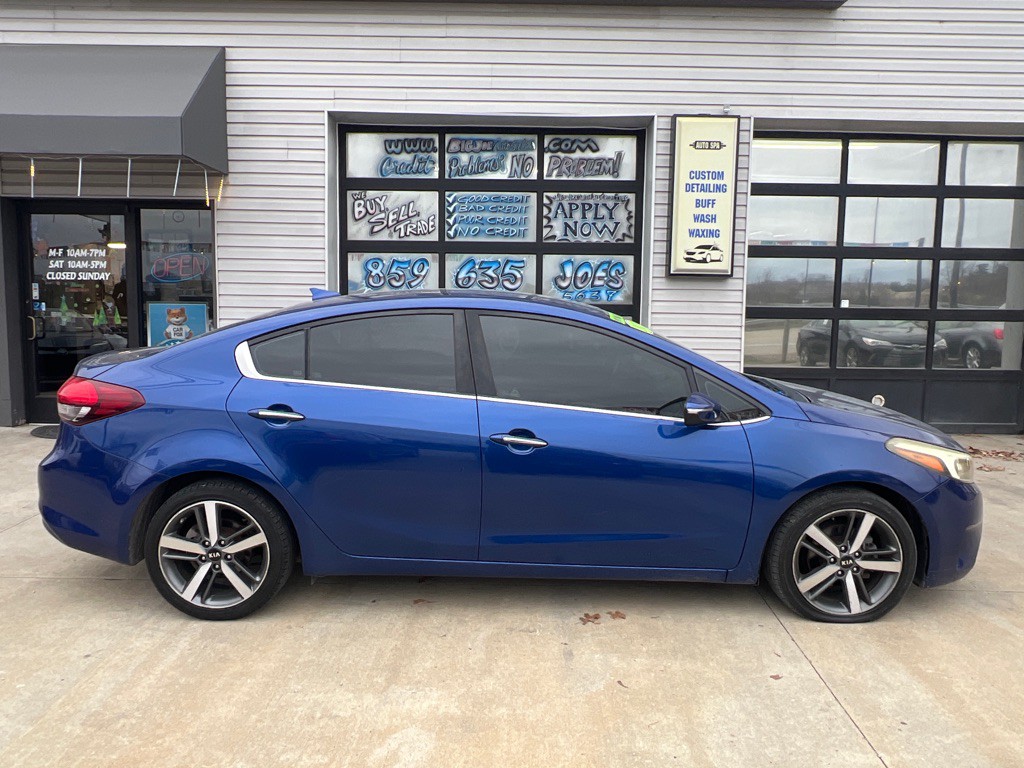 2017 Kia Forte Image 4