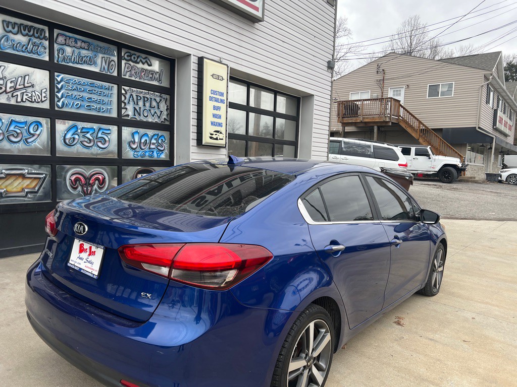 2017 Kia Forte Image 5