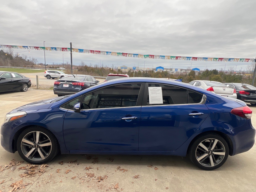 2017 Kia Forte Image 8