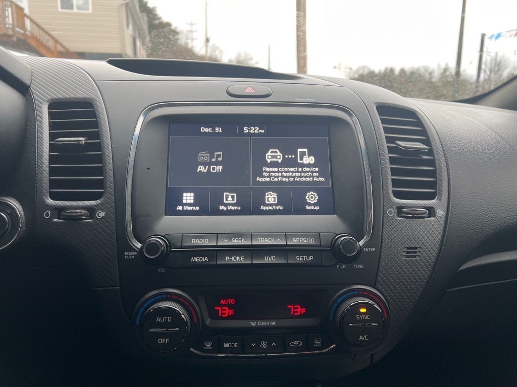 2017 Kia Forte Image 13