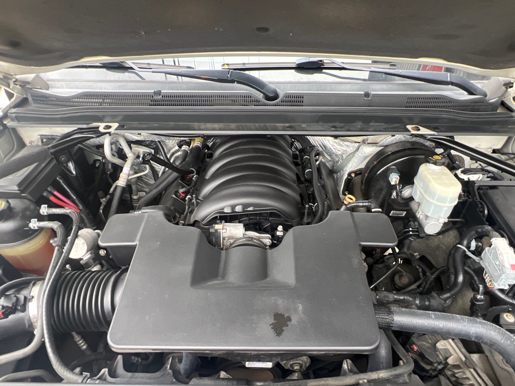 2015 Chevrolet Suburban Image 29