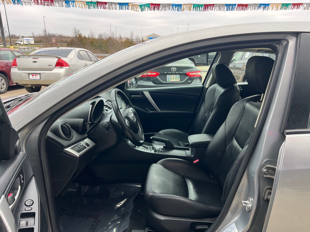 2013 Mazda Mazda3 Image 9