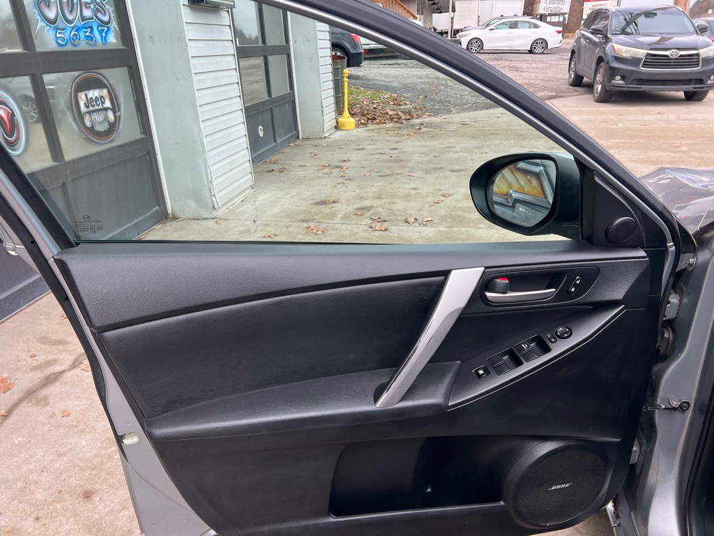 2013 Mazda Mazda3 Image 11