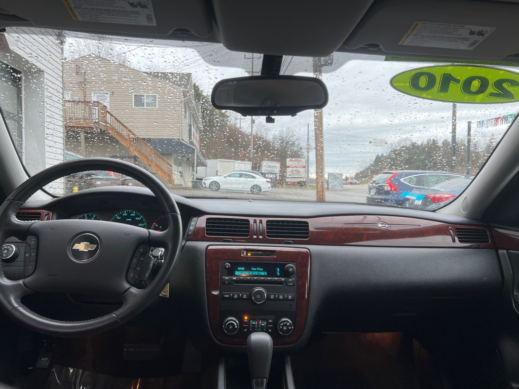 2010 Chevrolet Impala Image 20