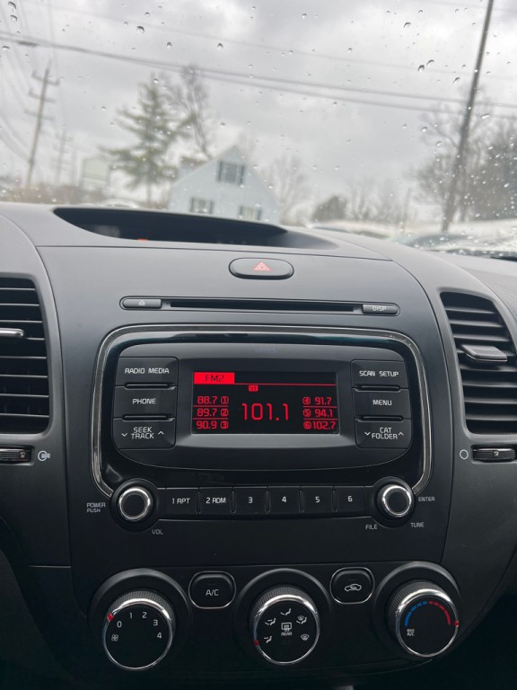 2018 Kia Forte Image 14