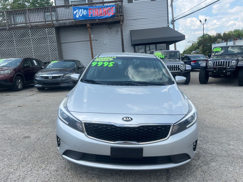 2018 Kia Forte Image 2