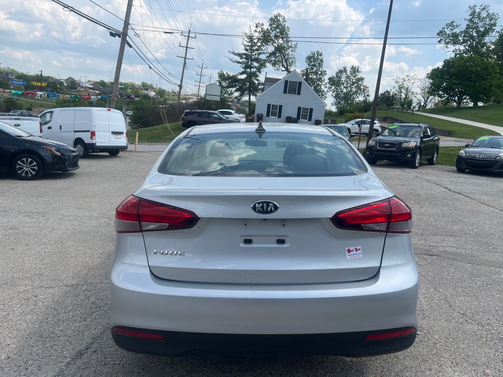 2018 Kia Forte Image 6