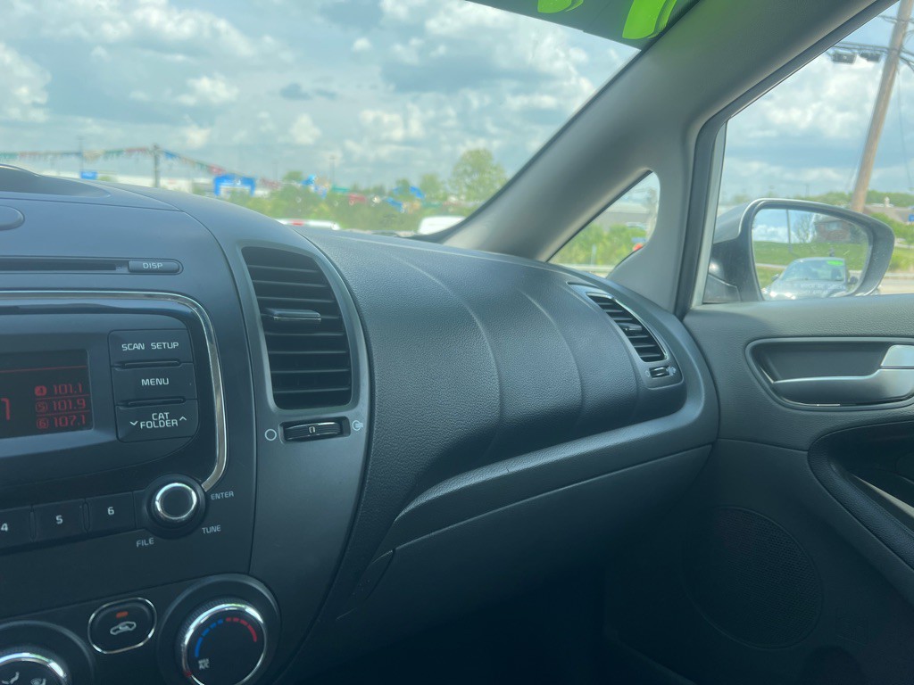 2018 Kia Forte Image 16