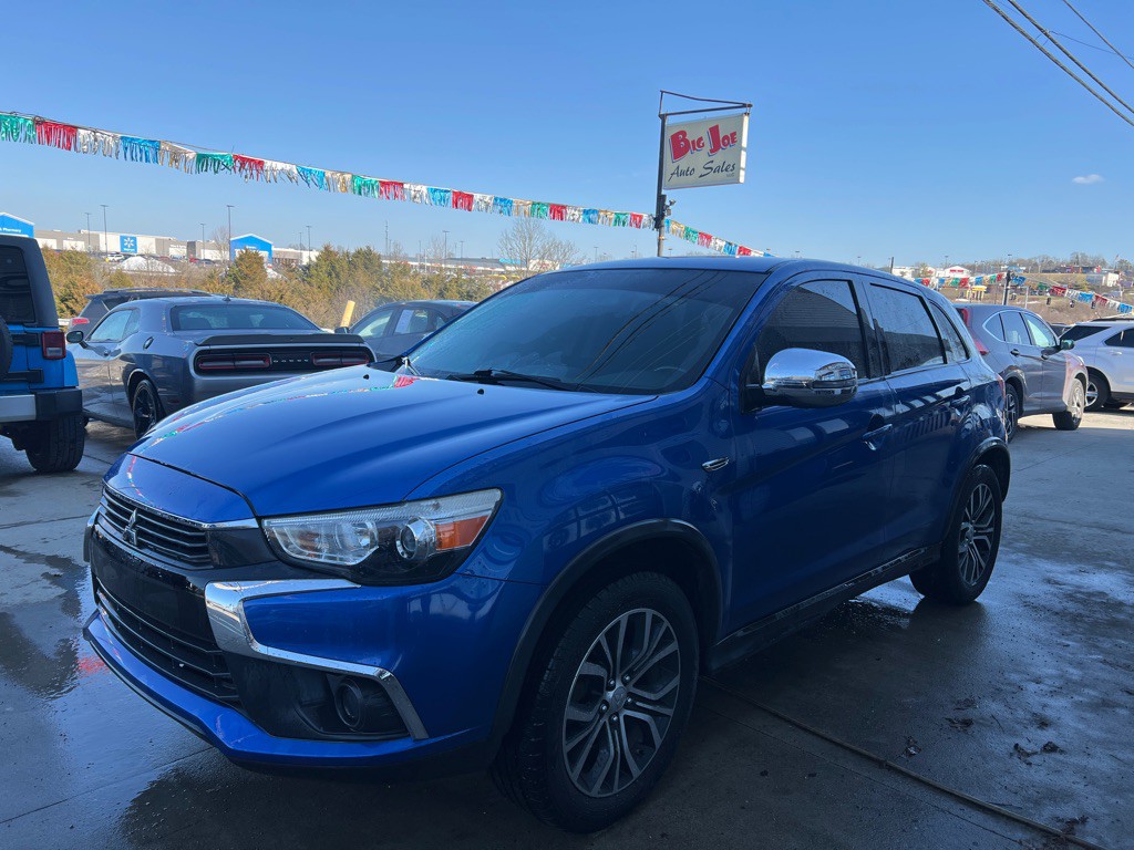 2016 Mitsubishi Outlander Image 1