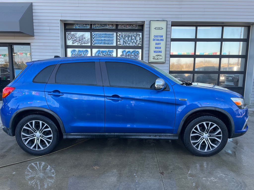 2016 Mitsubishi Outlander Image 4