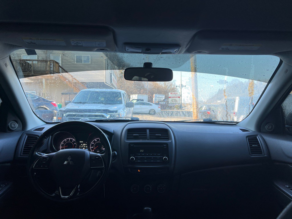 2016 Mitsubishi Outlander Image 19