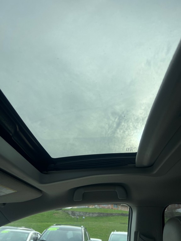 2014 Toyota Sienna Image 21