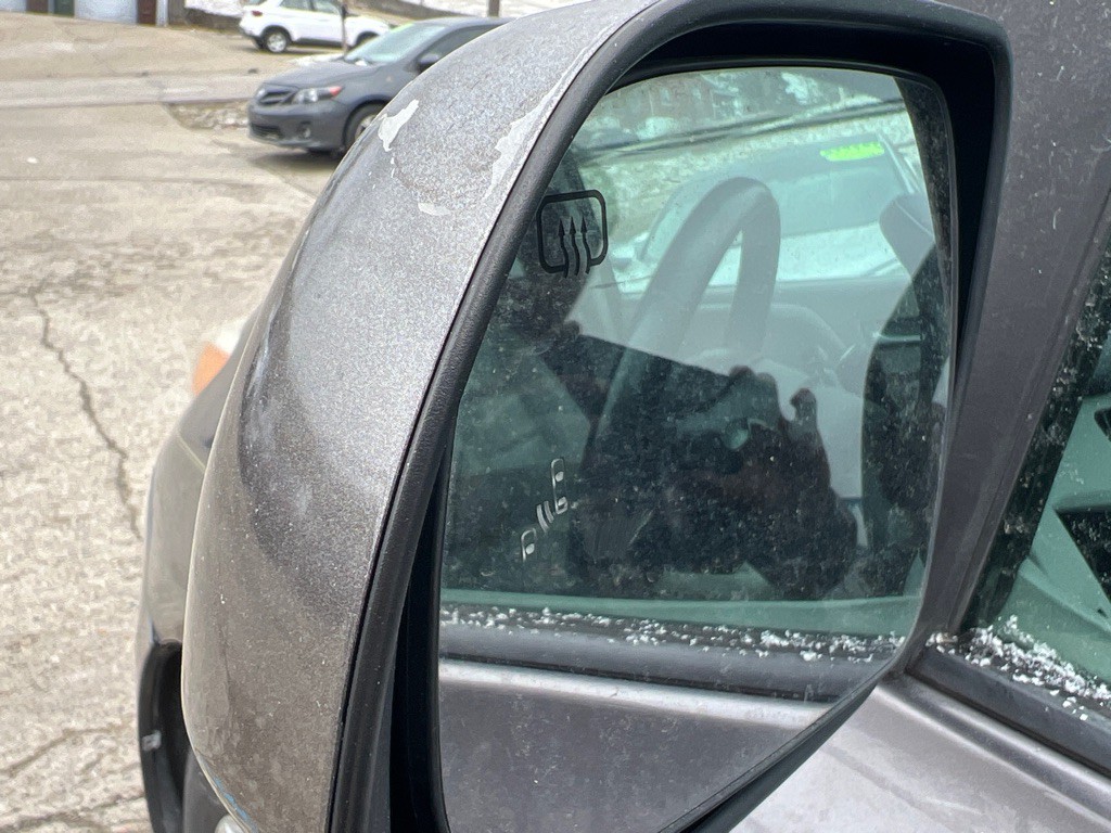 2017 Toyota Sienna Image 25