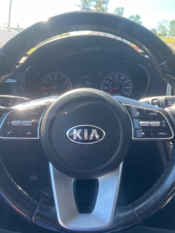 2020 Kia Optima Image 12