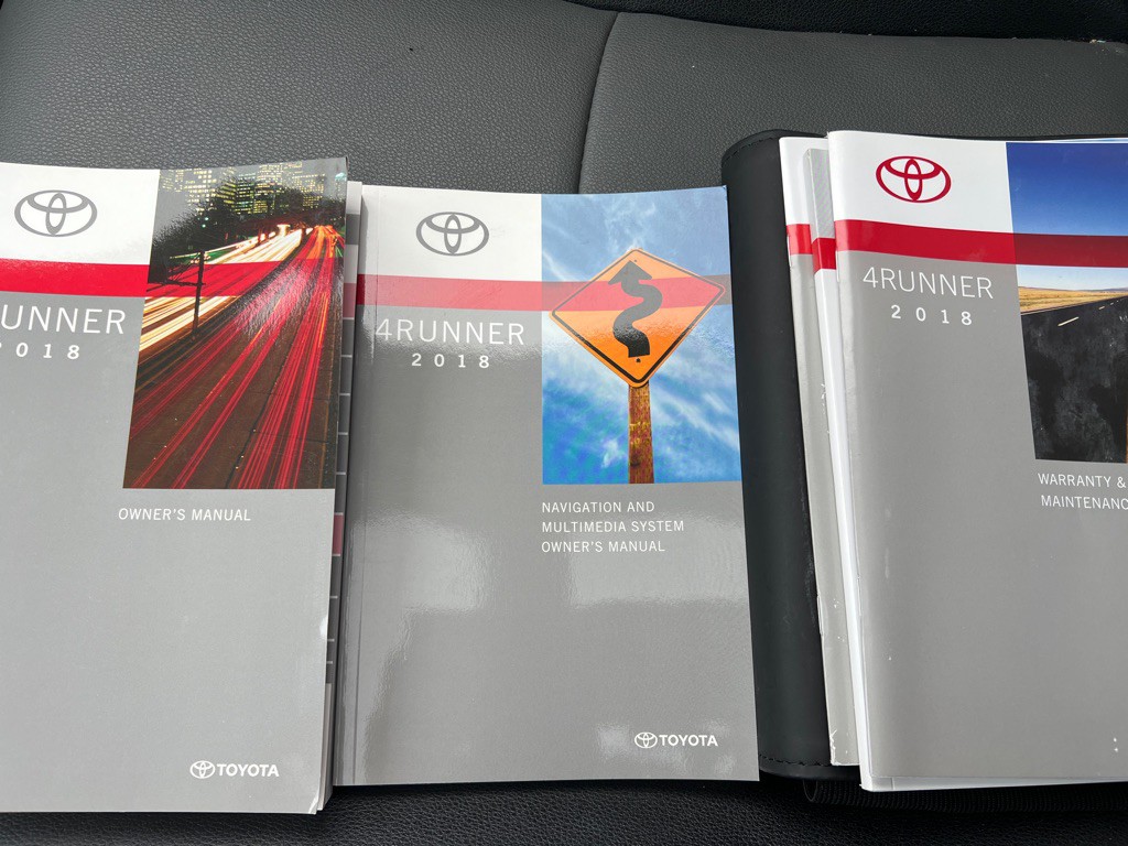 2018 Toyota 4Runner Image 16