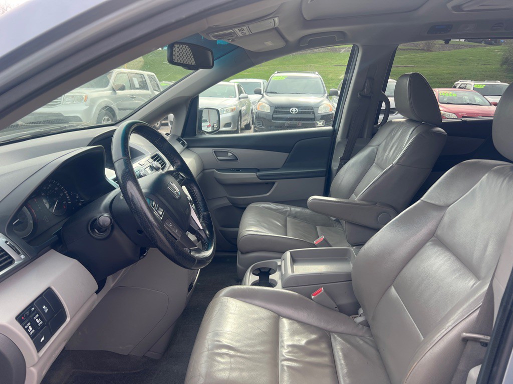 2012 Honda Odyssey Image 6