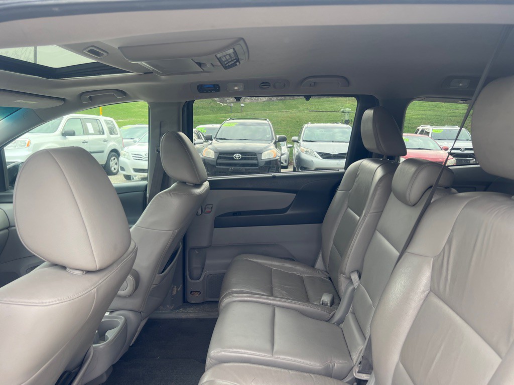 2012 Honda Odyssey Image 20