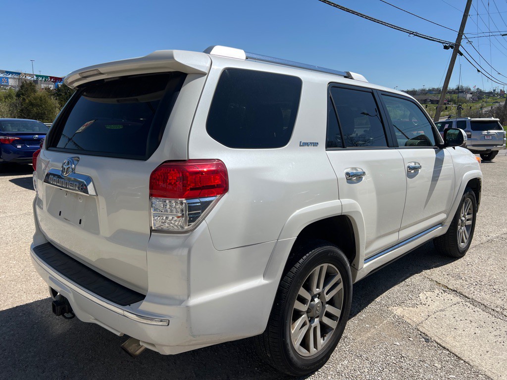 2013 Toyota 4Runner Image 5