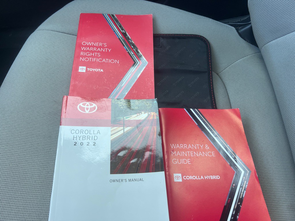 2022 Toyota Corolla Image 18