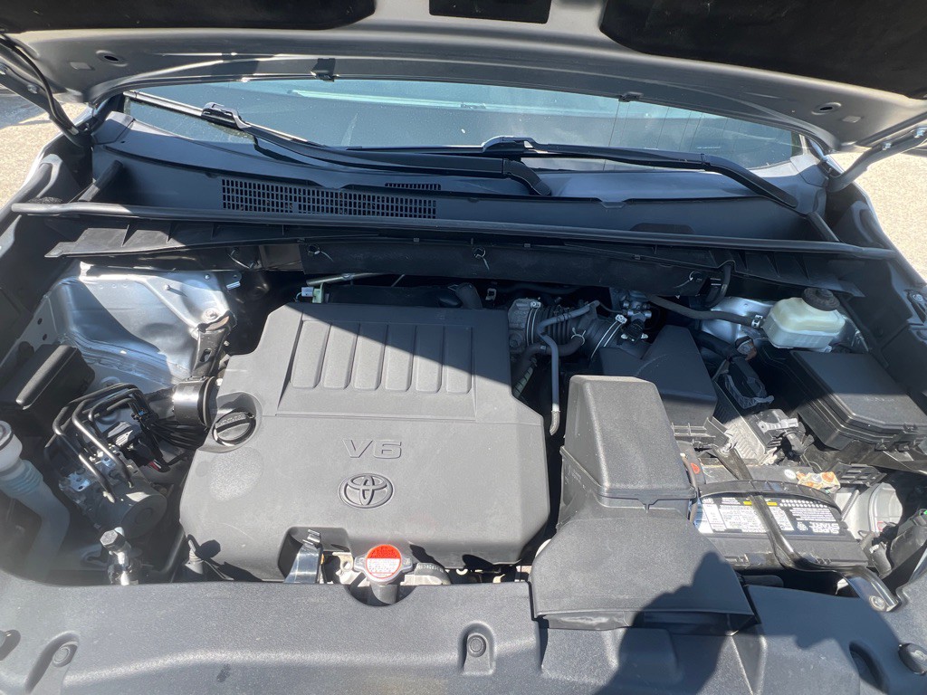 2016 Toyota Highlander Image 32