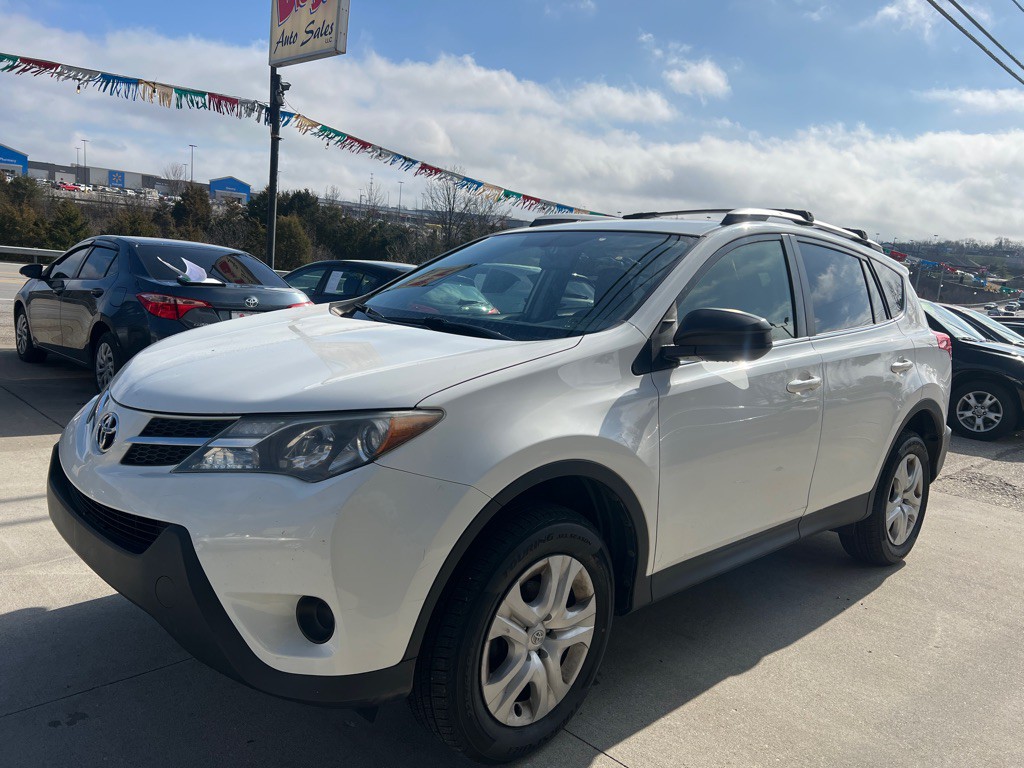 2015 Toyota Rav4 Image 1