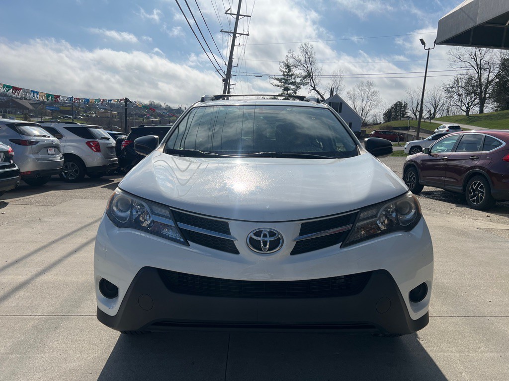 2015 Toyota Rav4 Image 2