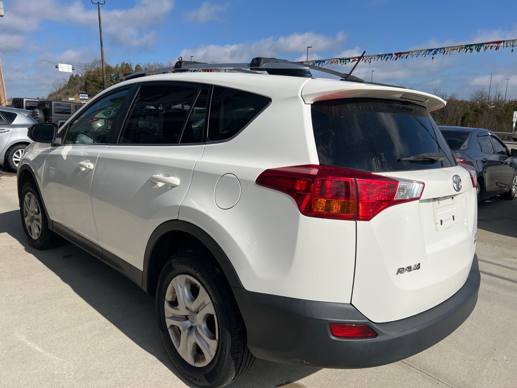 2015 Toyota Rav4 Image 6