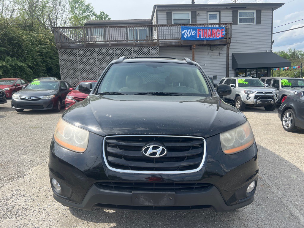 2011 Hyundai Santa Fe Image 2