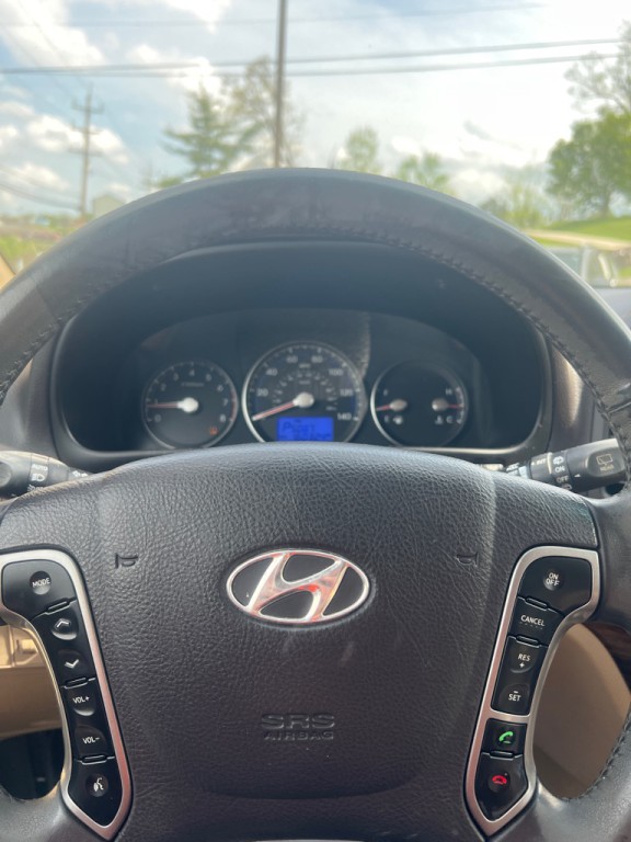 2011 Hyundai Santa Fe Image 12