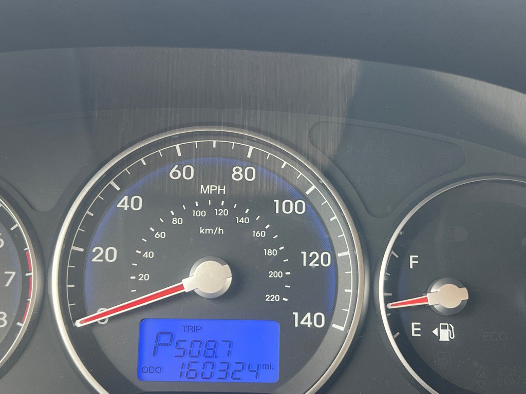 2011 Hyundai Santa Fe Image 13