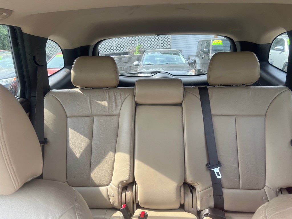 2011 Hyundai Santa Fe Image 21