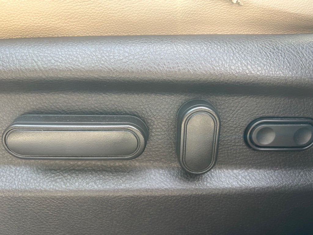 2011 Hyundai Santa Fe Image 23