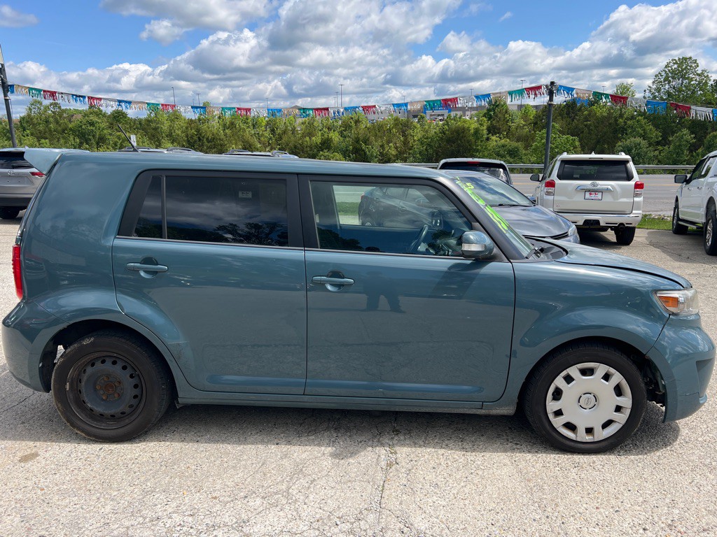 2008 Scion xB Image 4