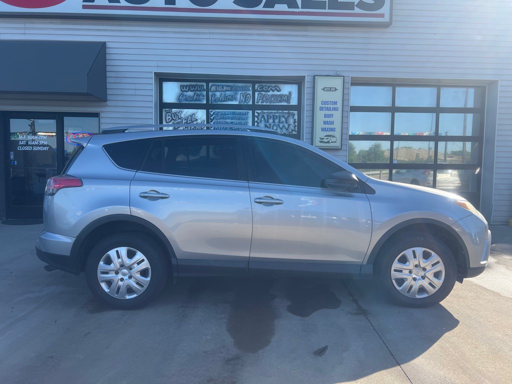 2017 Toyota Rav4 Image 4