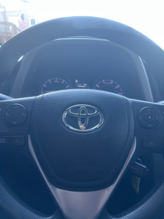 2017 Toyota Rav4 Image 11