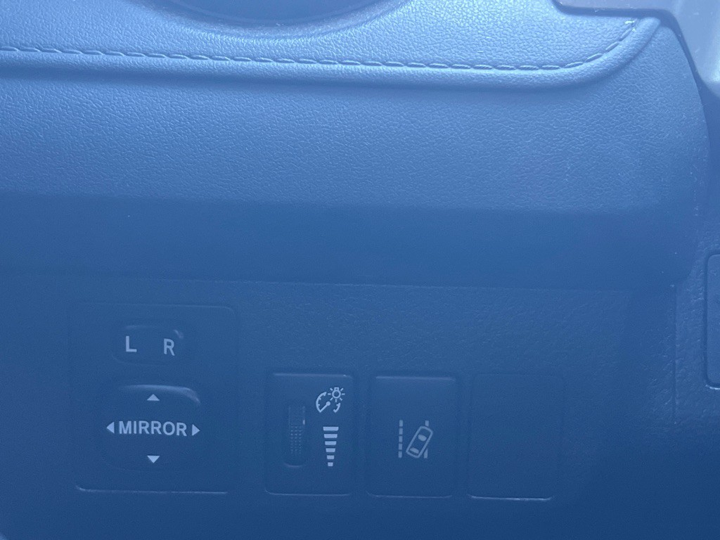 2017 Toyota Rav4 Image 15
