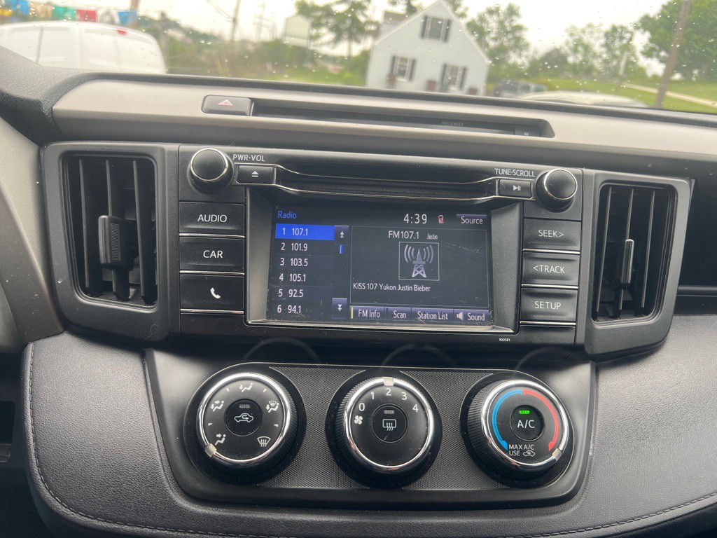 2016 Toyota Rav4 Image 14
