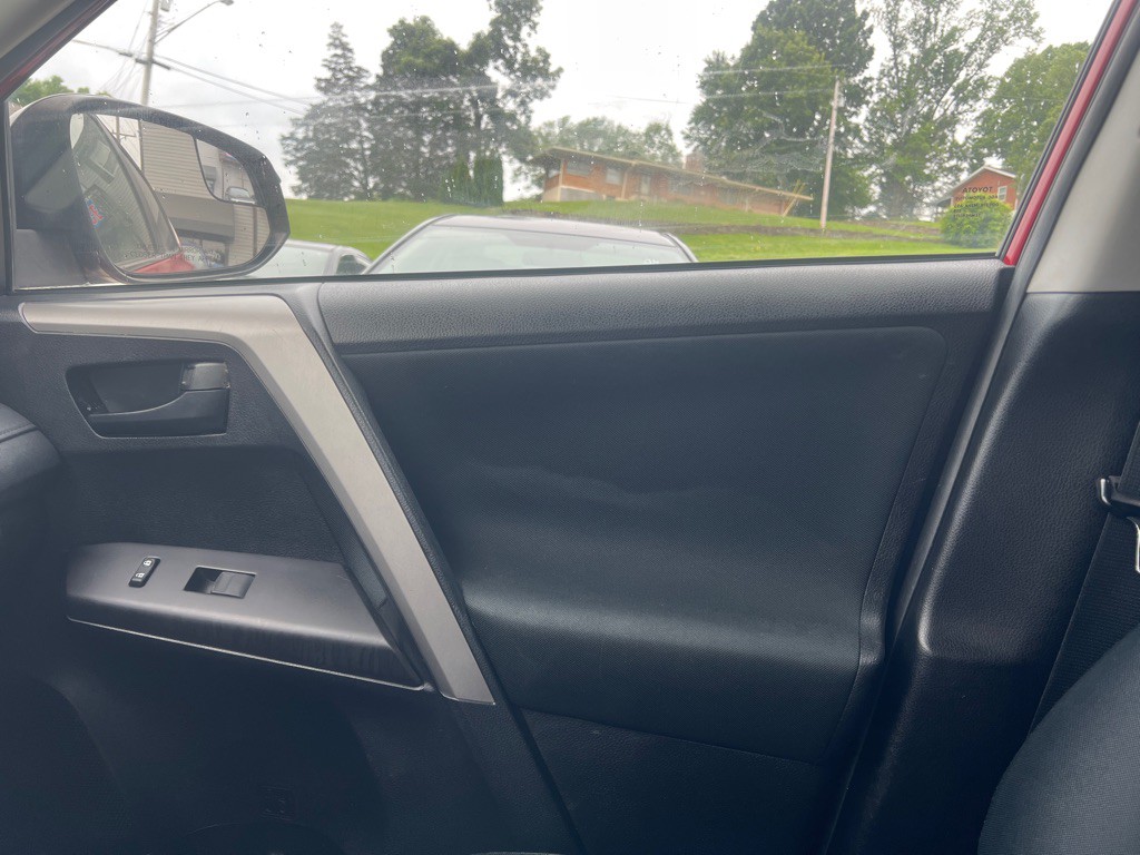 2016 Toyota Rav4 Image 17