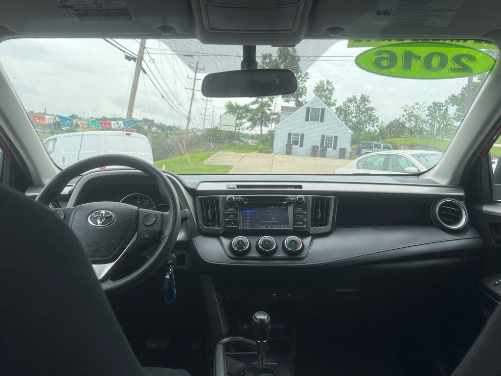 2016 Toyota Rav4 Image 22