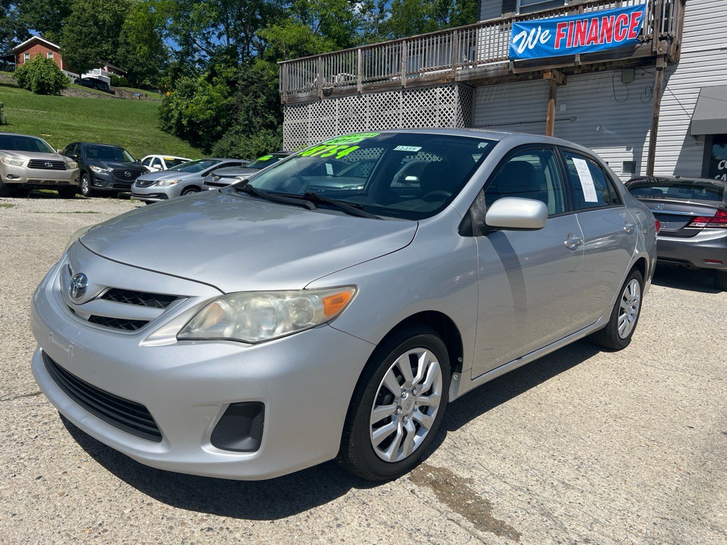 2012 Toyota Corolla Image 1