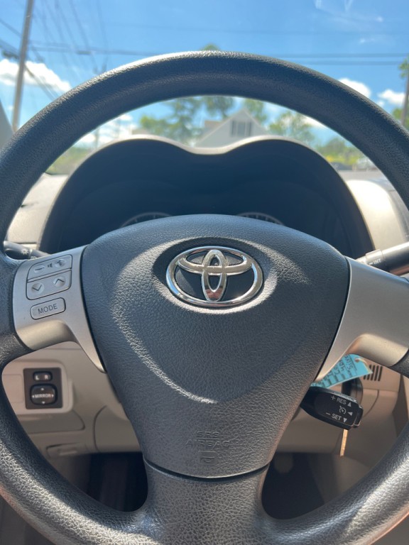 2012 Toyota Corolla Image 8