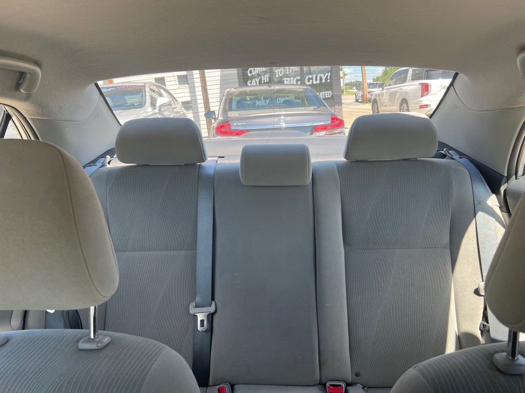 2012 Toyota Corolla Image 16